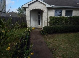 2630 Umiak Dr, Houston, TX 77045