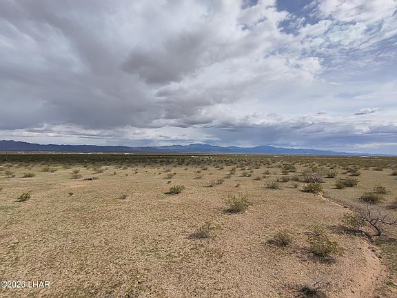 3rd image of 2034 S Concho Rd