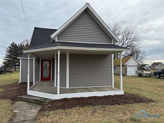 2nd image of 206 N Henry St