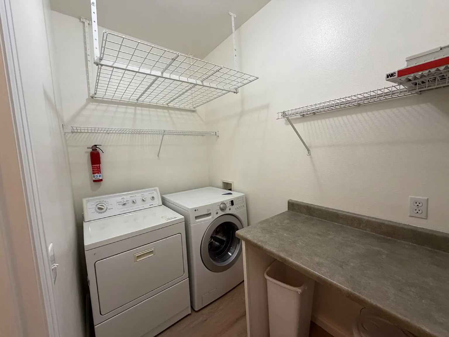 2 bed, 2.0 bath, 1035 sqft, $2,000 — Photo 4