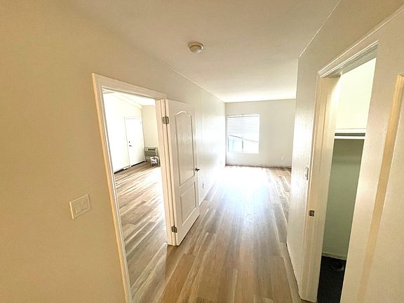 3rd image of 1345 Cabrillo Park Dr APT Q-6