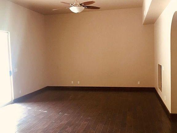 3rd image of 11389 N 122nd St