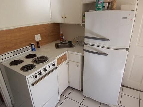 4th image of 900 3rd St N APT 3