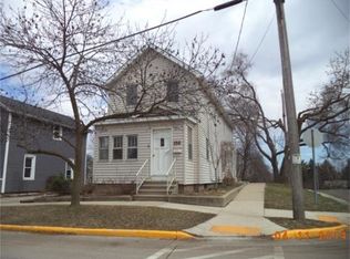 156 Randolph St, Burlington, WI 53105