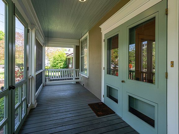 4th image of 1705 Sweetbriar Ave