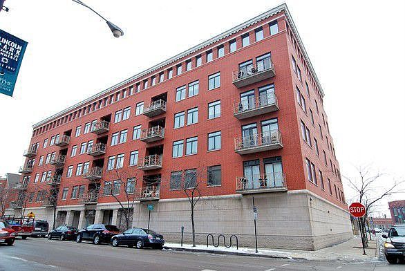 1st image of 1155 W Armitage Ave APT 308