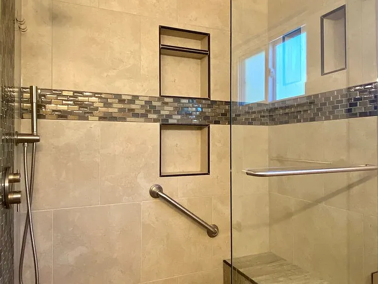 764 Starbush Dr — Photo 13