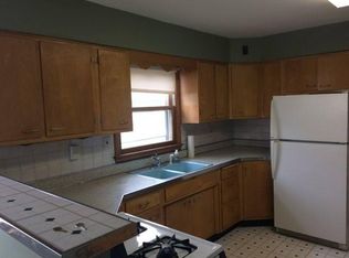 230 S Elm St, Waterman, IL 60556
