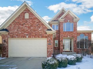 2281 Sutton Ln, Aurora, IL 60502