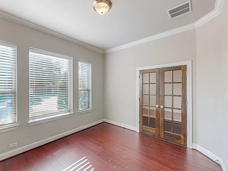 6723 Capistrano St — Photo 27