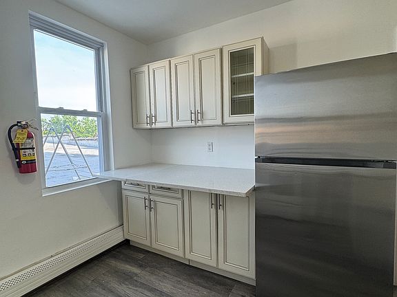 5th image of 88 Harrison Ave Floor 2