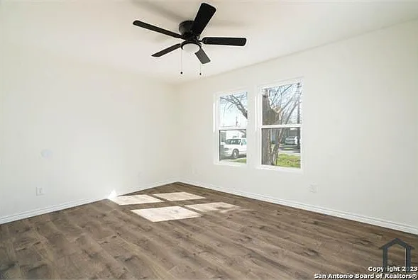 143 Kinder Dr — Photo 16