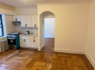 6140 Saunders St APT D24, Rego Park, NY