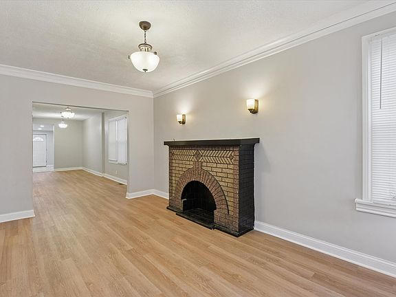 5th image of 6511 S Vernon Ave