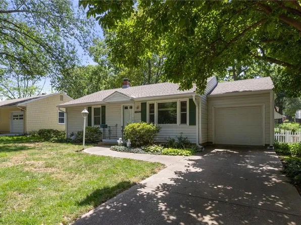 4509 NE 50th St, Kansas City, MO 64119