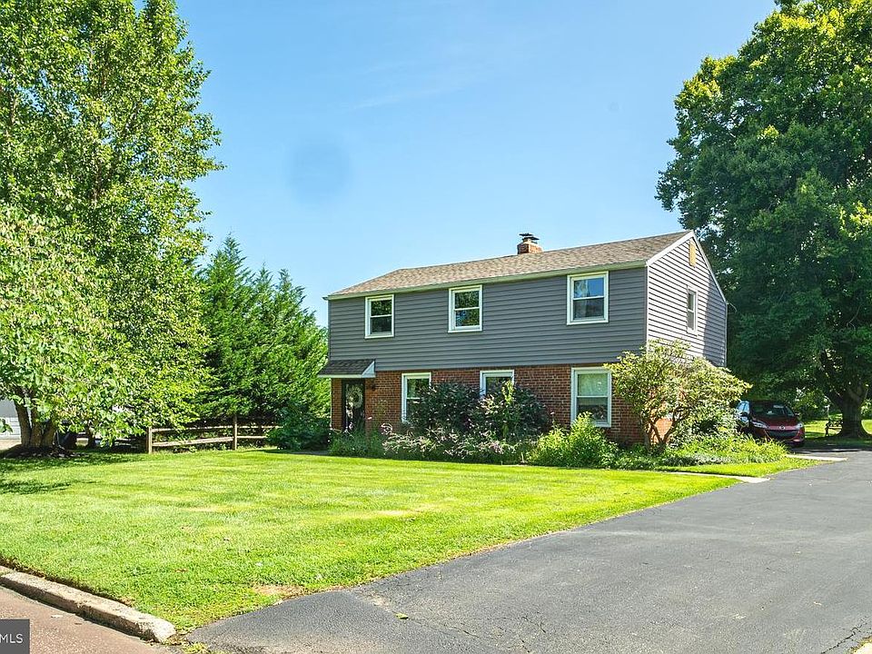1st image of 4033 School House Ln