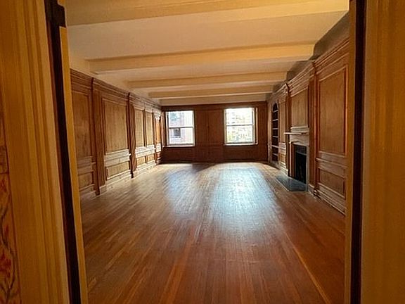 2nd image of 215 E 72nd St APT 7E