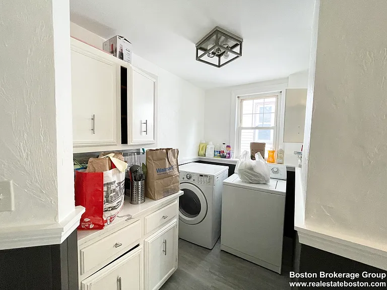 31 Falcon St #2 — Photo 2