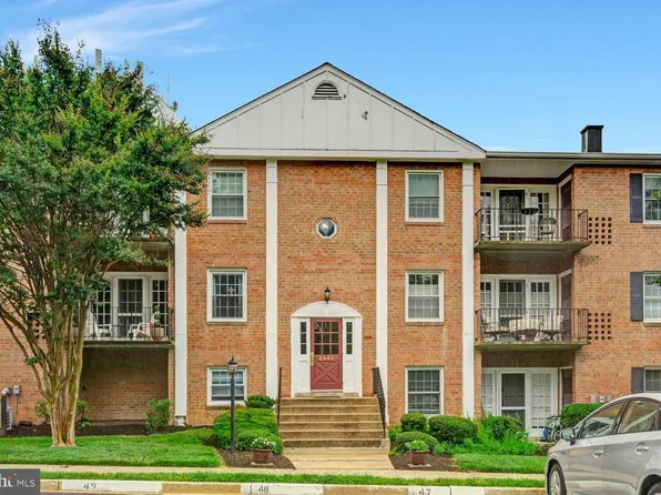 3961 Lyndhurst Dr APT 303, Fairfax, VA 22031