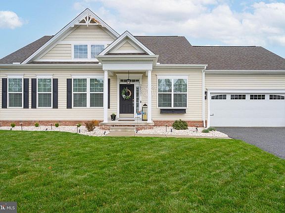 3rd image of 38531 Blue Hen Dr