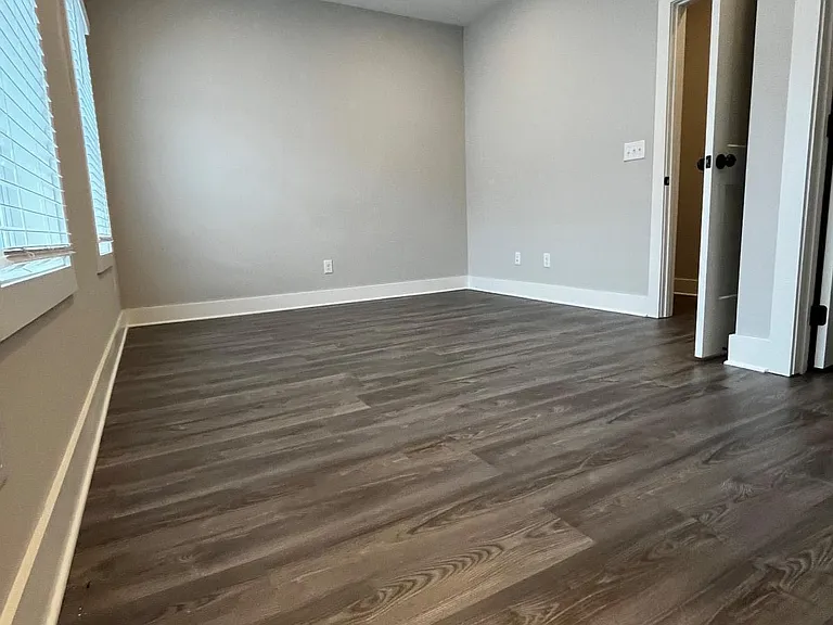 2011 Oak Ln NW — Photo 13
