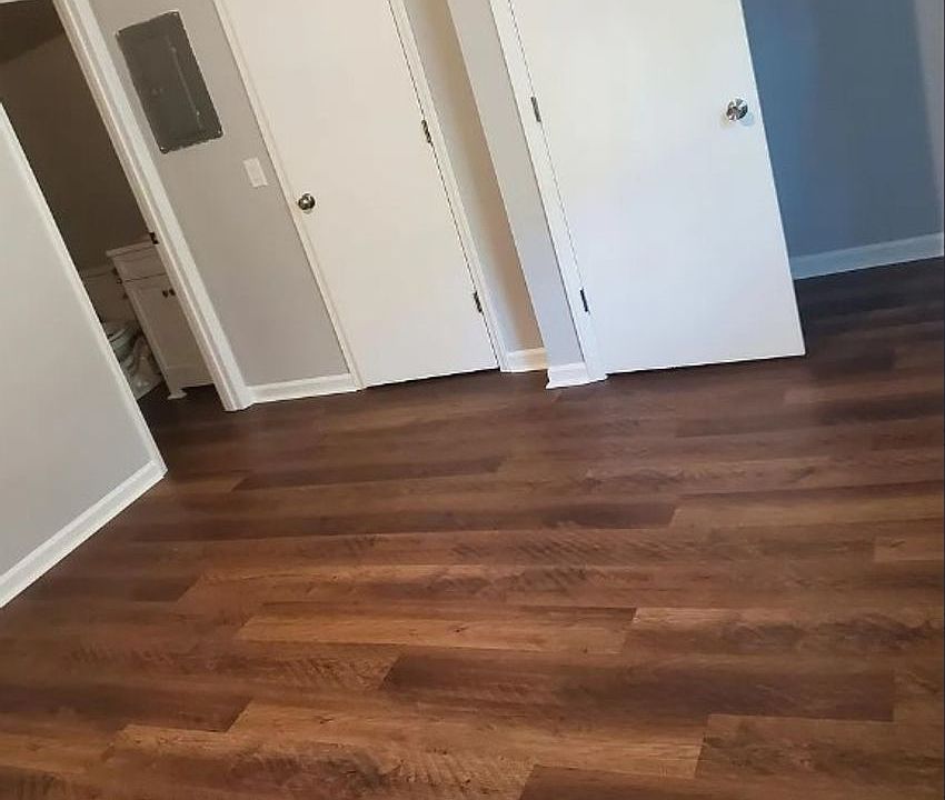 2nd image of 1095 Cheyenne Ct APT J