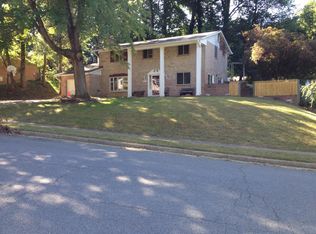 4908 Wycliff Ln, Fairfax, VA 22032