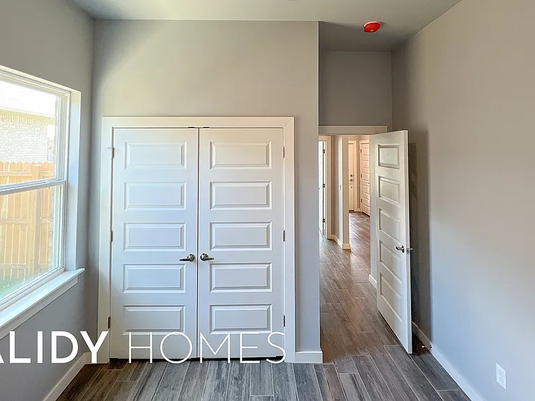 412 Remington Ave — Photo 17