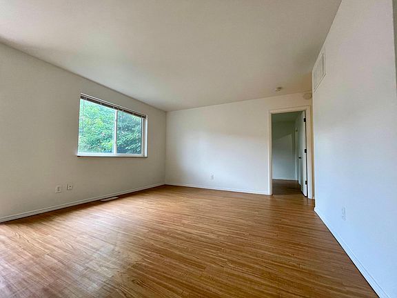 3rd image of 8756 Brentshire Walk #22