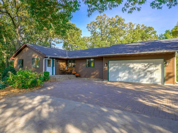 8282 Stillwater Blvd N, Lake Elmo, MN 55042