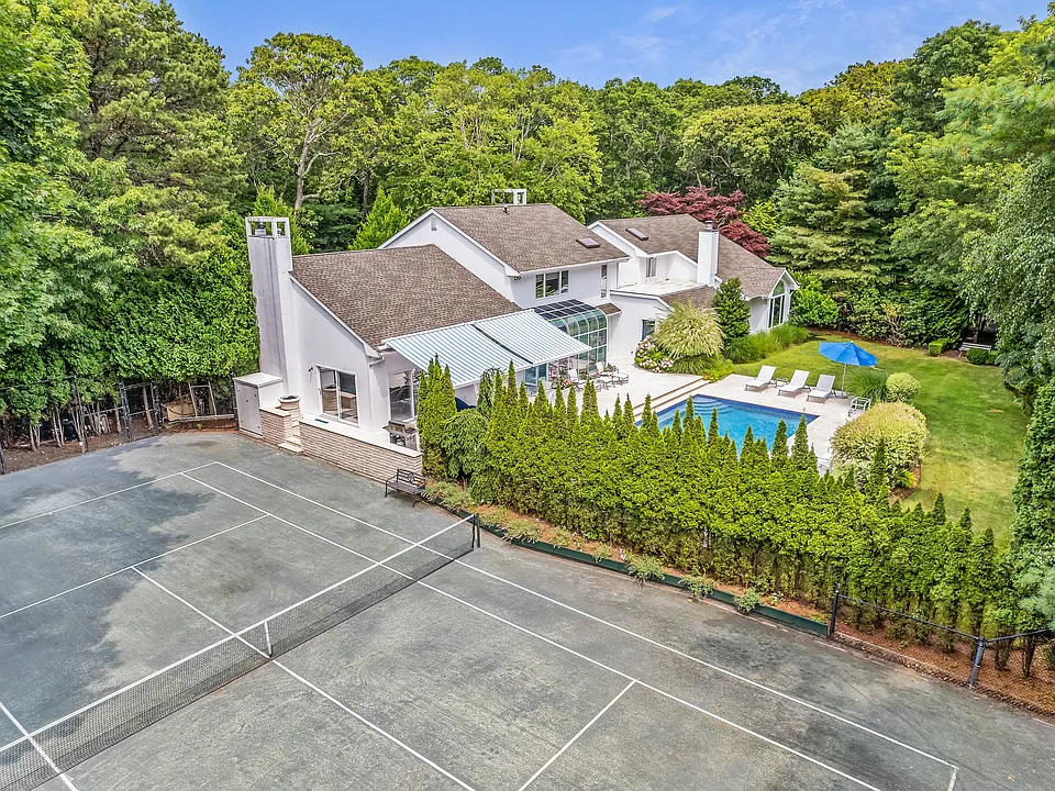 9 Plume Grass Way