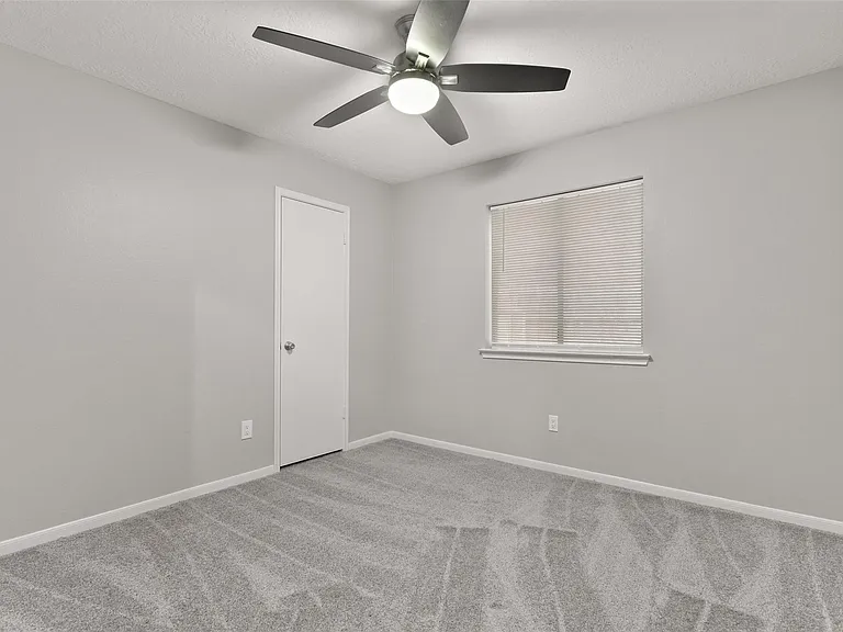 16010 Cedar Gully Dr — Photo 23