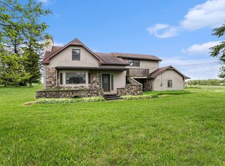 3011 W Bacon Rd, Hillsdale, MI 49242