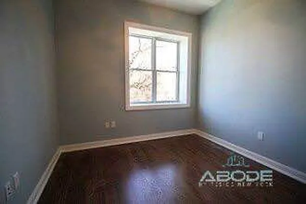 Rented by Reside New York | media 6