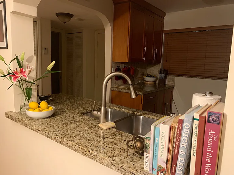10825 SW 112th Ave — Photo 10