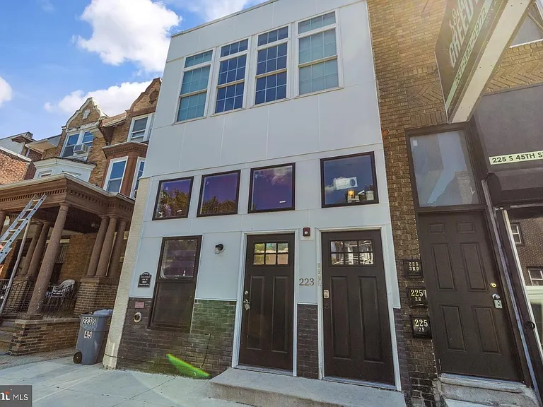 223 S 45th St #1R — Photo 31