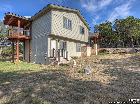 3rd image of 28772 Sierra Dr