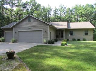 1108 Silver Creek Rd, Whitehall, MI 49461
