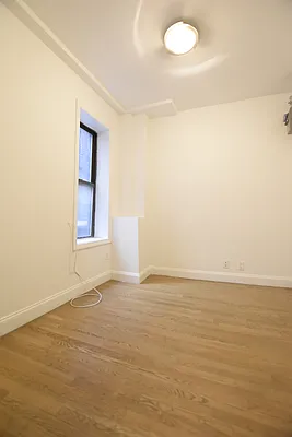 Rented by REAL New York | media 12