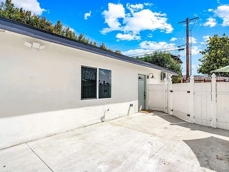 5515 Lauretta St — Photo 20