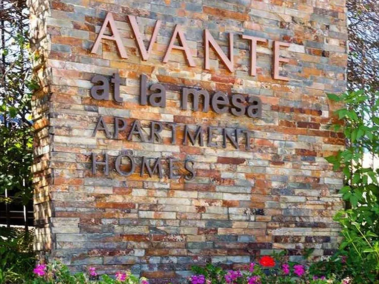 Elan Avante Apartments — Photo 26