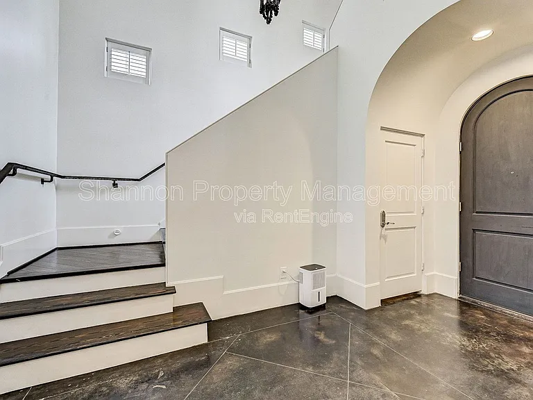 3128 Alabama Ct — Photo 5