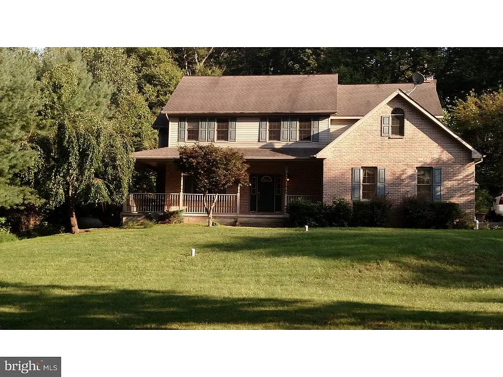 42 Ridge Dr photo 1