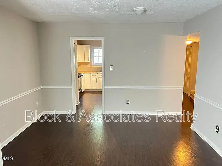 1333 Springlawn Ct — Photo 5