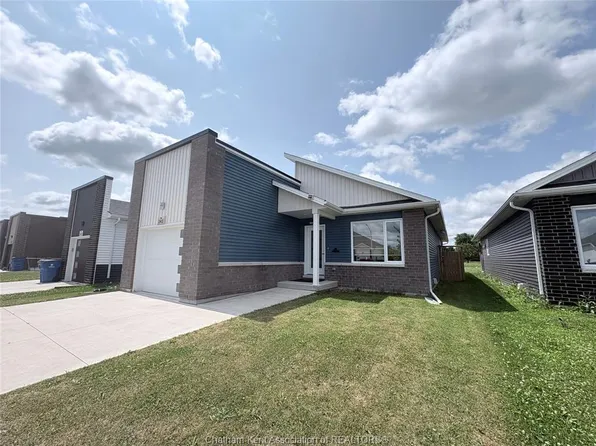 243 Manning Dr, Chatham Kent, ON N7M 0S5