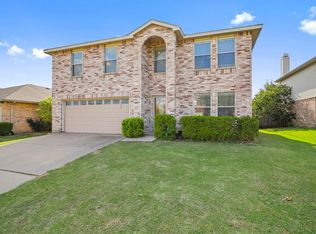 2947 Celian Dr, Grand Prairie, TX 75052