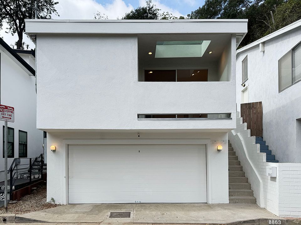 1st image of 8863 Lookout Mountain Ave