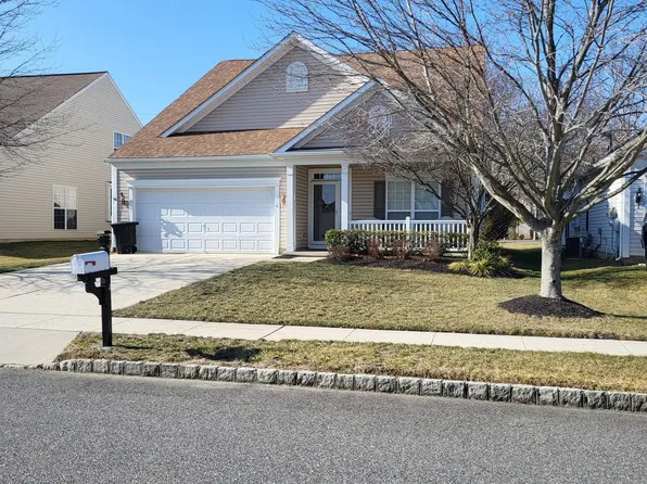 4 Rachel Ct, Hammonton, NJ 08037