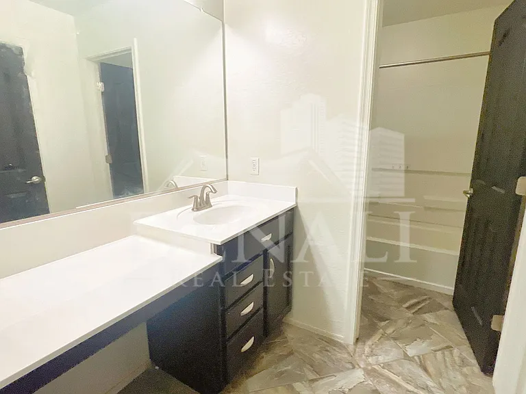 51 S 57th Pl — Photo 25
