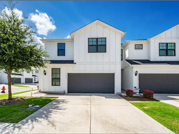 147 Waterside Rd #A, Buda, TX 78610
